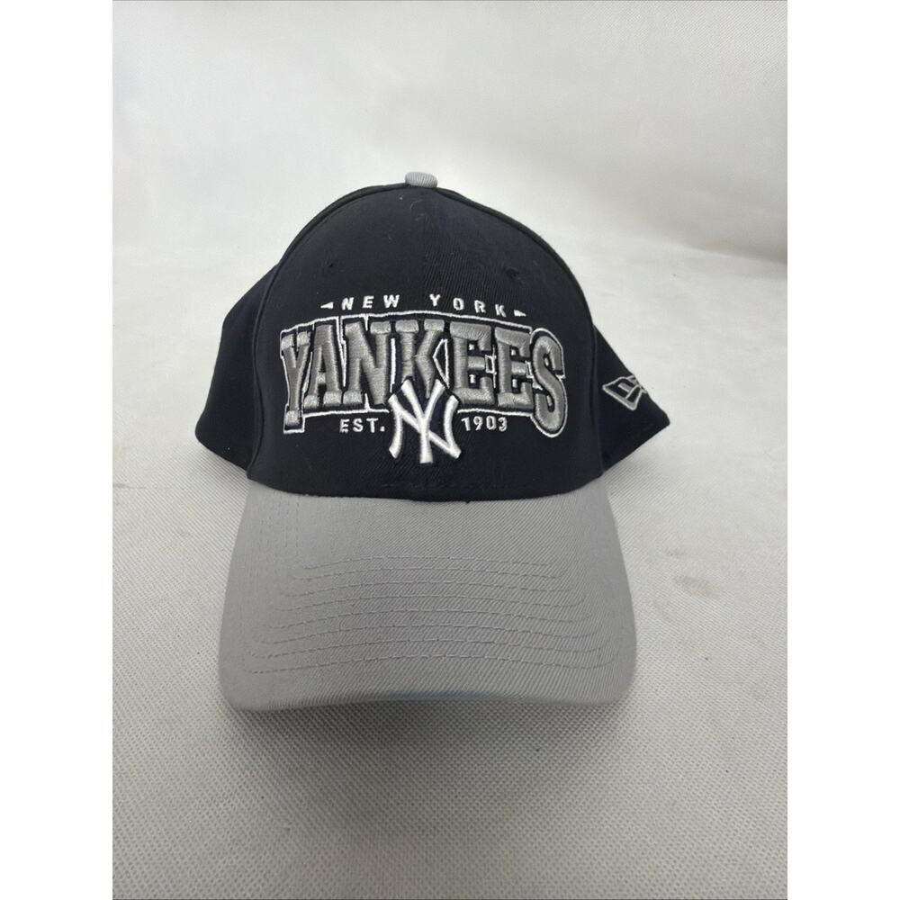 New Era 39THIRTY New York Yankees Hat Cap Large Logo Size Large /XLarge MLB